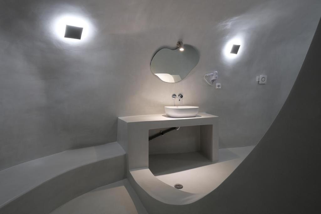 Fira Spot Hotel Santorini Island Exterior photo