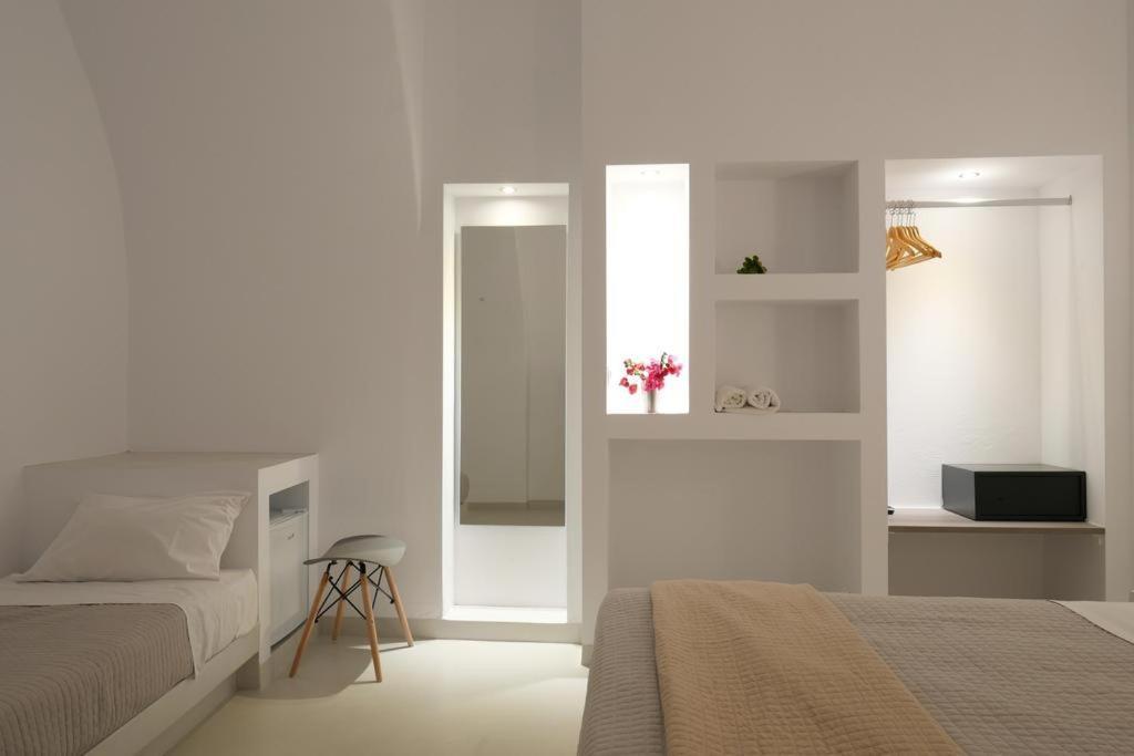 Fira Spot Hotel Santorini Island Exterior photo