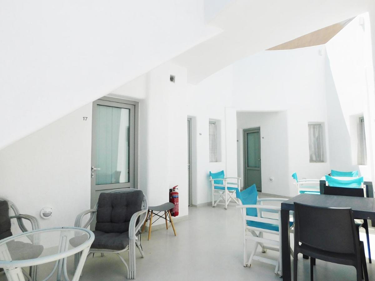 Fira Spot Hotel Santorini Island Exterior photo